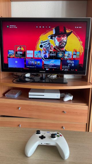 Xbox One S 1TB + 2 Mandos + Pilas recargables
