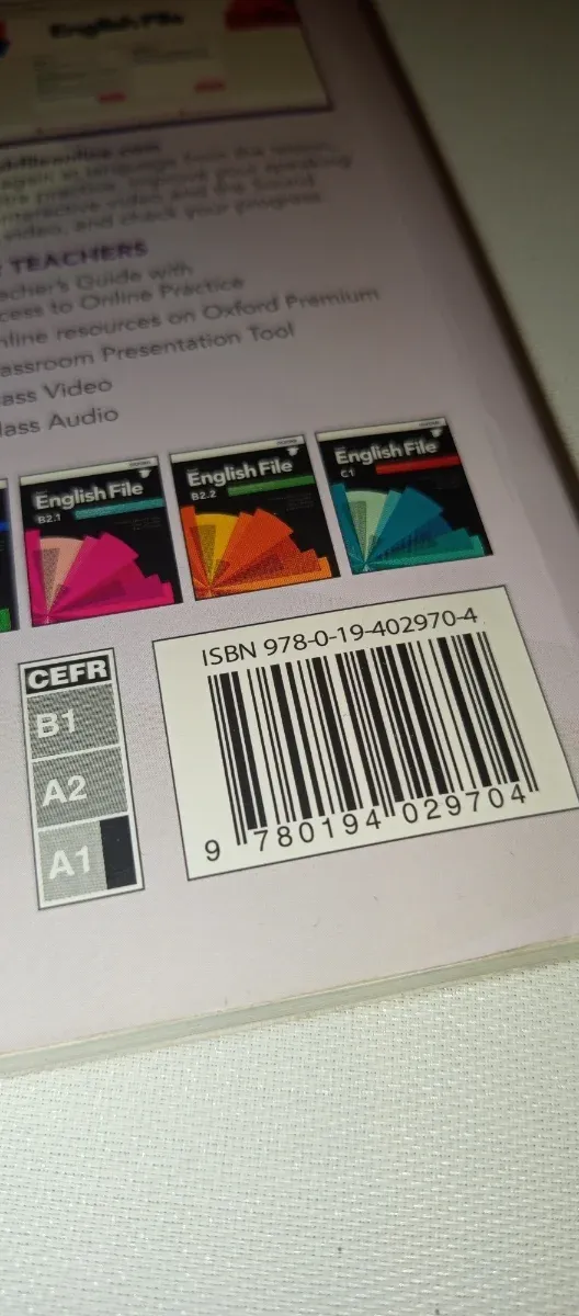 English File 4th Edition A1. Completo sin estrenar