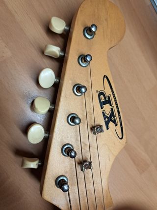 Mini Guitarra Eléctrica XP