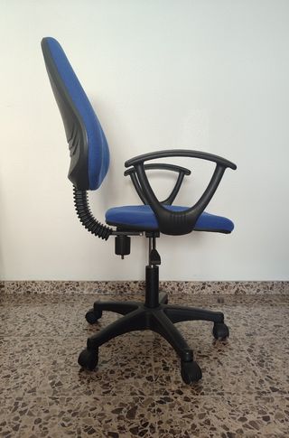 Silla de escritorio con ruedas azul