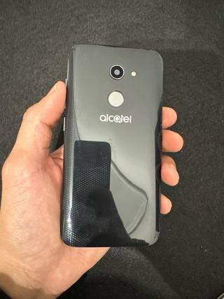 Telefoni cellulari Alcatel A3 (bianco e nero)