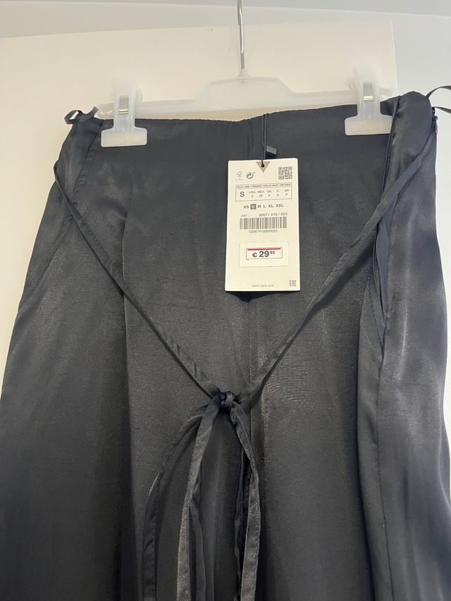 Pantalón ancho satén Zara Talla S
