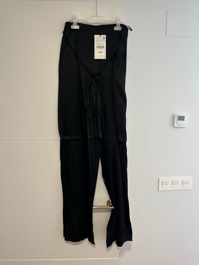Pantalón ancho satén Zara Talla S
