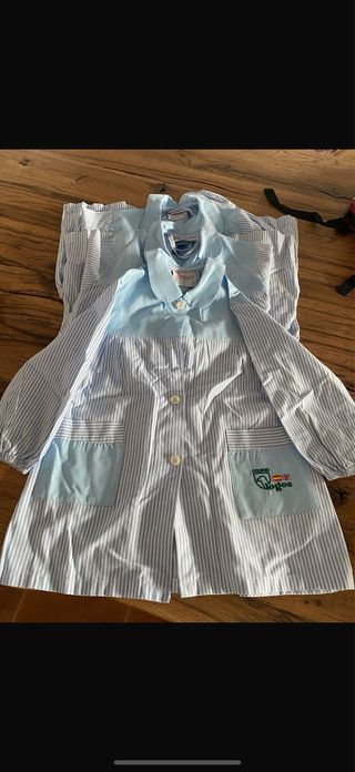 Uniforme Babero Colegio Logos