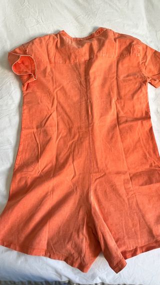 Mono corto naranja Zara