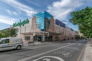 Local comercial en venta en Camino de Ronda - Rosaleda en Granada