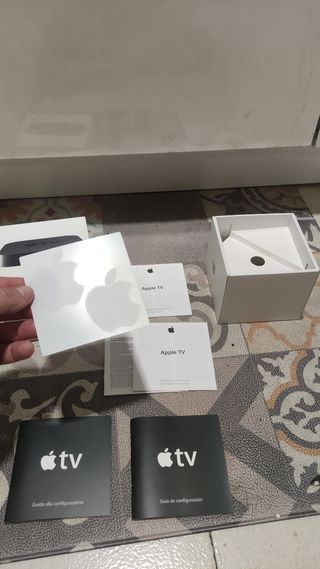 Caja Apple TV