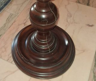 Tavolino rotondo in legno