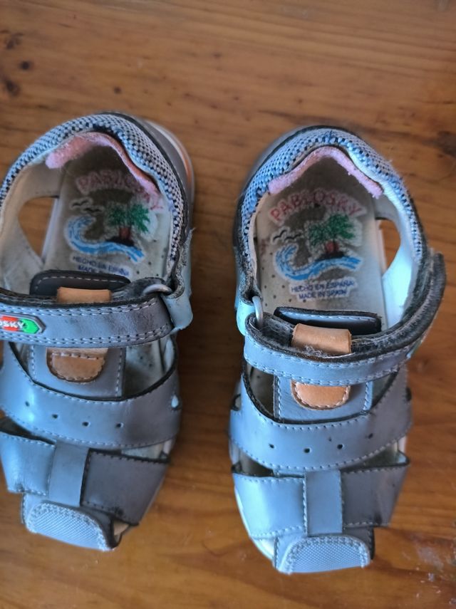 Sandalias Pablosky niño gris y Naranja. Talla 26