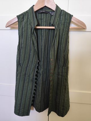 Blusa Zara sin mangas terciopelo verde Talla M