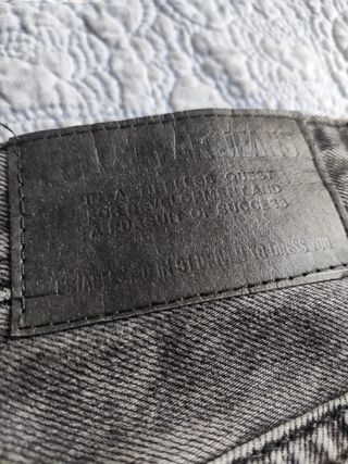 Pantalón vaquero Pull&Bear desgastado gris talla S