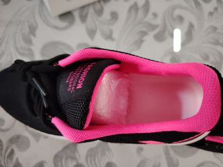 Zapatillas deportivas mujer negro y rosa