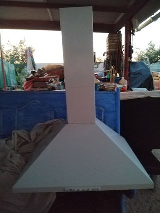 Campana extractora blanca