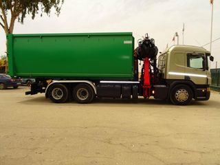 SCANIA P 420 - GANCHO + GRUA