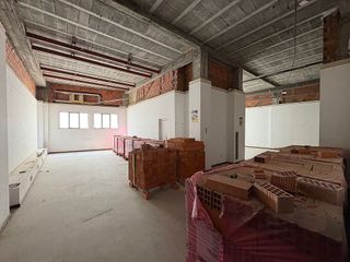Local comercial en alquiler en Recatelo - O Carme en Lugo