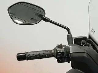 Suzuki Burgman 400