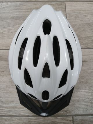 Casco para bici 
Marca BOOMERANG
