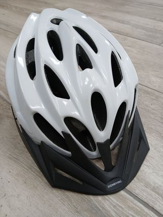Casco para bici 
Marca BOOMERANG
