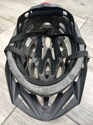Casco para bici 
Marca BOOMERANG
