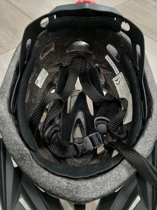 Casco para bici 
Marca BOOMERANG
