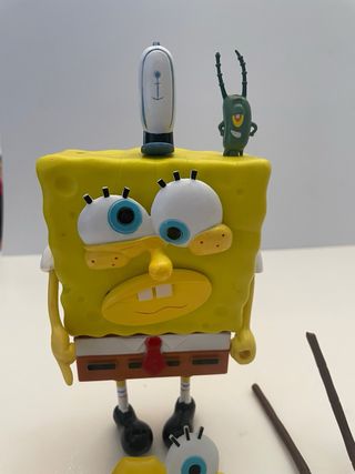 Bob Esponja Muñeco con Accesorios