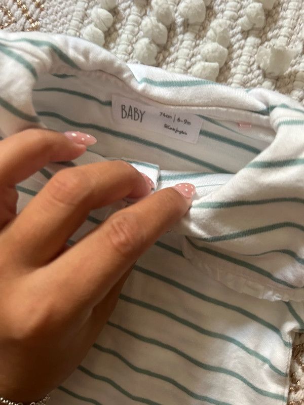 Blusa bebé rayas cuello volante