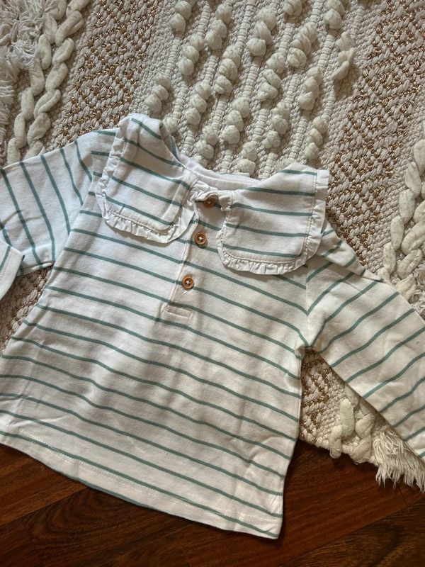 Blusa bebé rayas cuello volante