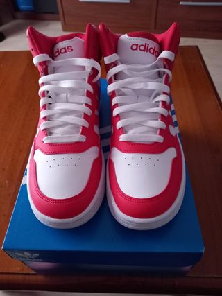 Zapatillas Adidas Altas Rojas y Blancas