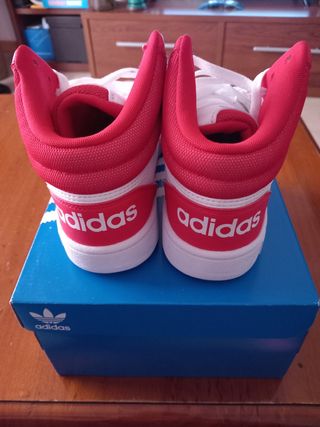 Zapatillas Adidas Altas Rojas y Blancas