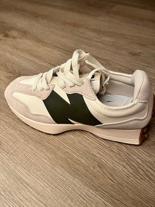 Zapatillas New Balance Beige y Verde