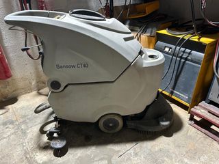 Fregadora a baterías YPC