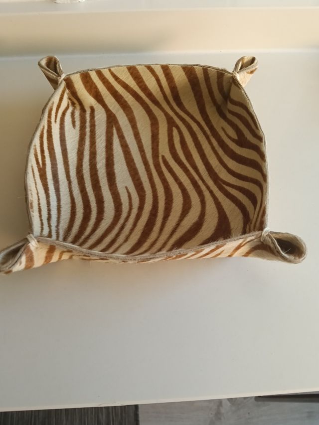 Vassoio decorativo in pelle zebra