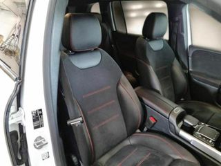 Mercedes Clase GLB 200 163 CV 7G-DCT AMG LINE