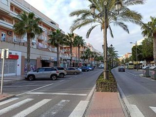 Garaje en venta en Roquetas Centro en Roquetas de Mar
