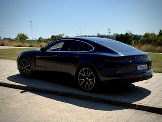 Porsche Panamera 2021