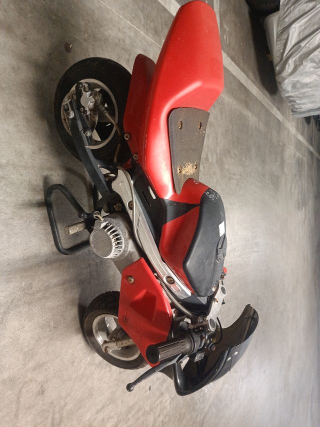 Mini Moto Roja