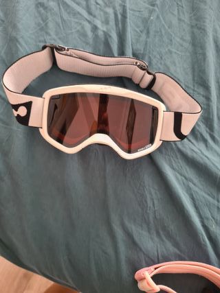 Gafas de esquí blancas con lente marrón