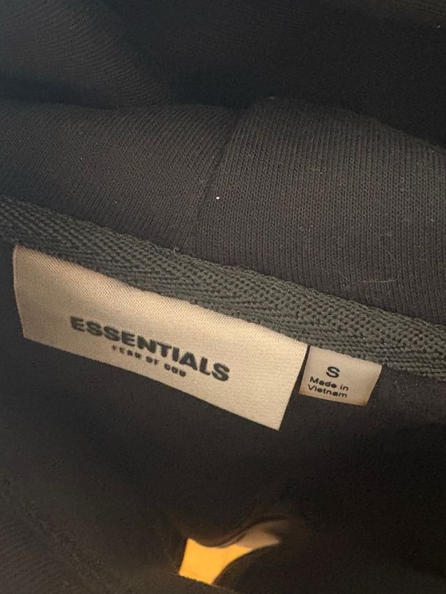 Sudadera Essentials Negra