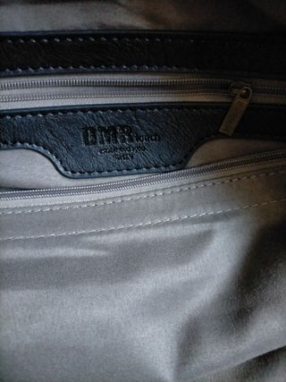 Bolso de piel negro