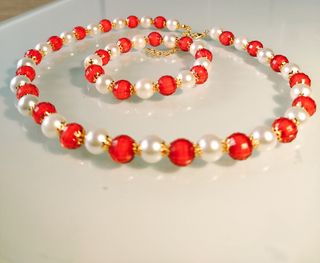 Conjunto Collar y Pulsera Perlas Rojas y Blancas