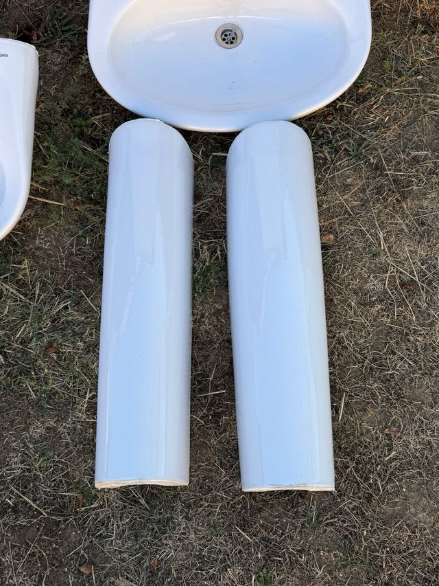 Lavabo Gala Porcelana Blanco y Cromo y Bidet