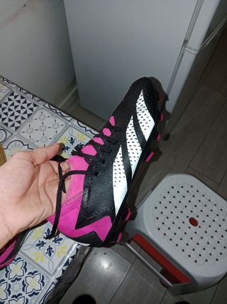 Zapatillas Fútbol Adidas Predator Negras Rosas