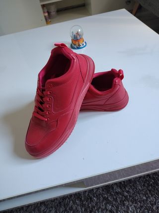Zapatillas deportivas rojas para hombre