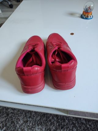 Zapatillas deportivas rojas para hombre