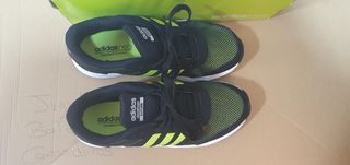 Deportivas Adidas Talla 36.5 Negras y Verdes