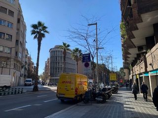 R-7938990 Traspaso Bar de Copas en Sarria