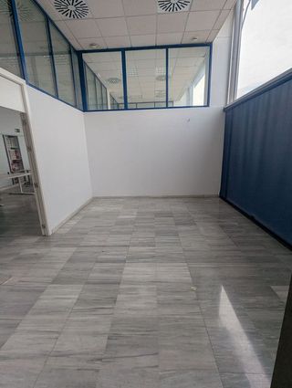 Oficina en alquiler en Gelves
