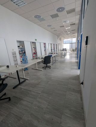 Oficina en alquiler en Gelves