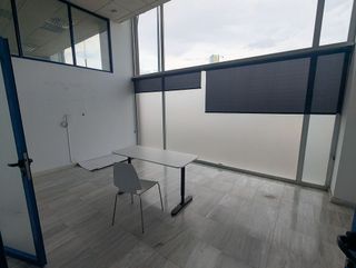 Oficina en alquiler en Gelves