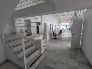 Oficina en alquiler en Gelves